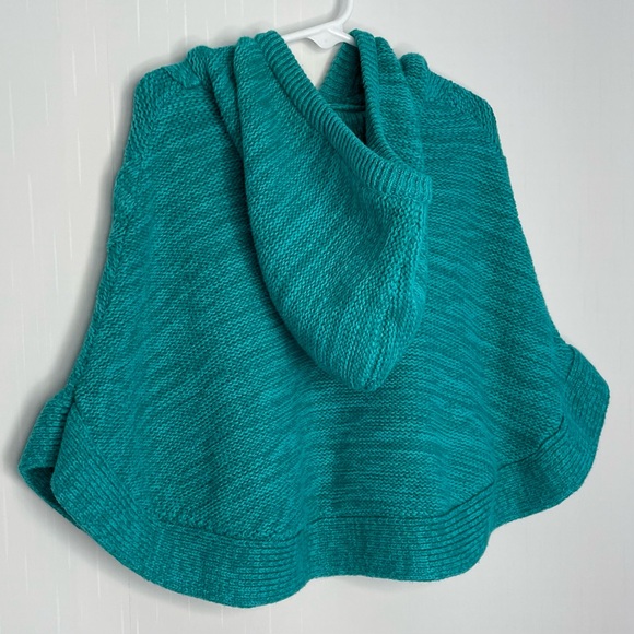 Crazy 8 Girls Cable Knit Hooded Poncho Soft Cotton Acrylic Blend Green XS 4 - Picture 8 of 12